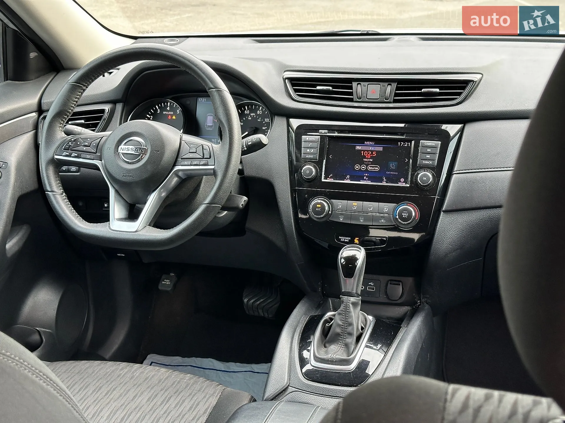 2019 Nissan Rogue - мініатюра 29