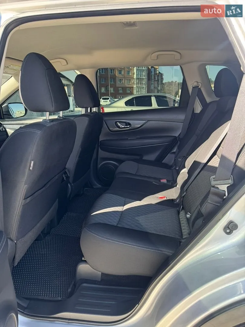 2019 Nissan Rogue - мініатюра 18