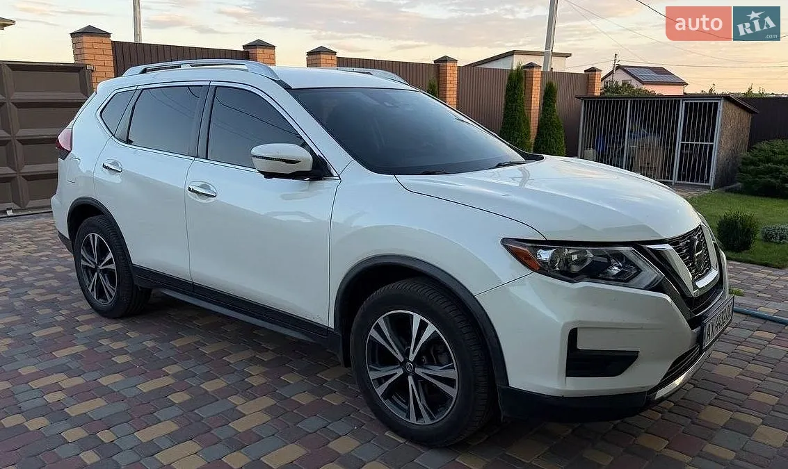 2019 Nissan Rogue - мініатюра 2
