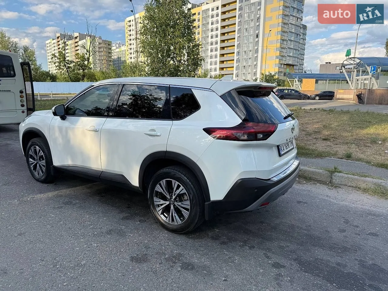 2021 Nissan Rogue - мініатюра 3