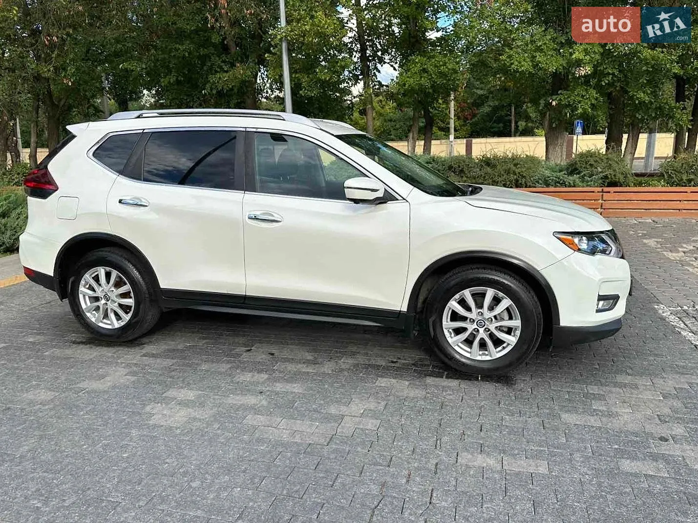 2018 Nissan Rogue - мініатюра 9