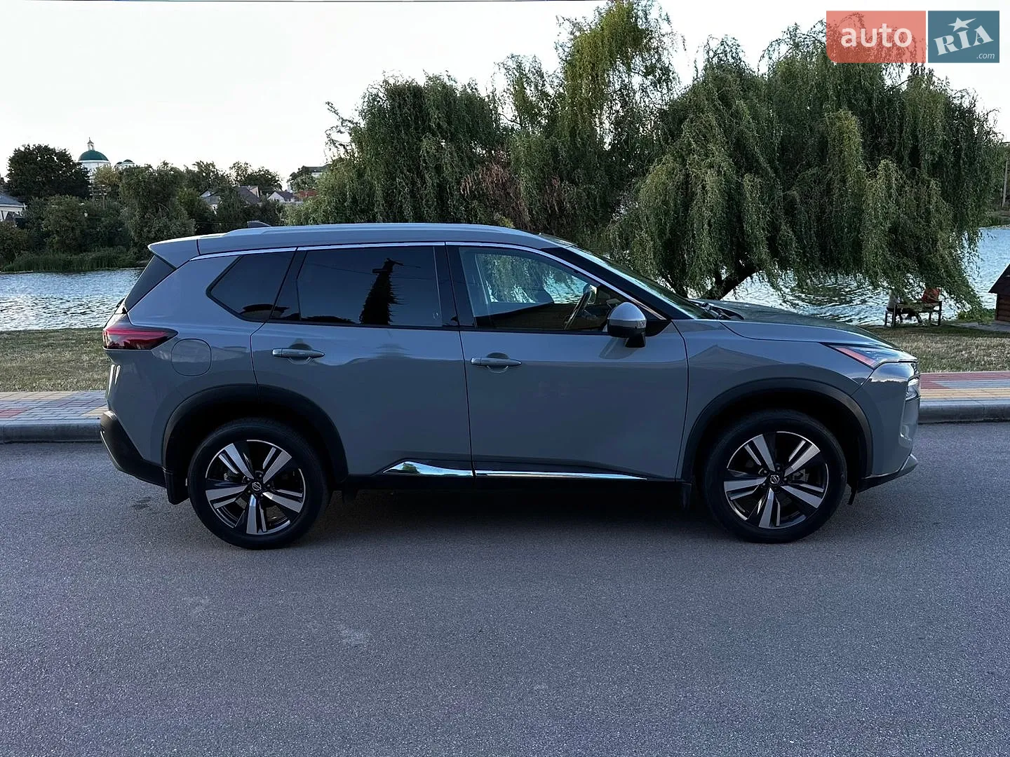 2021 Nissan Rogue - мініатюра 4