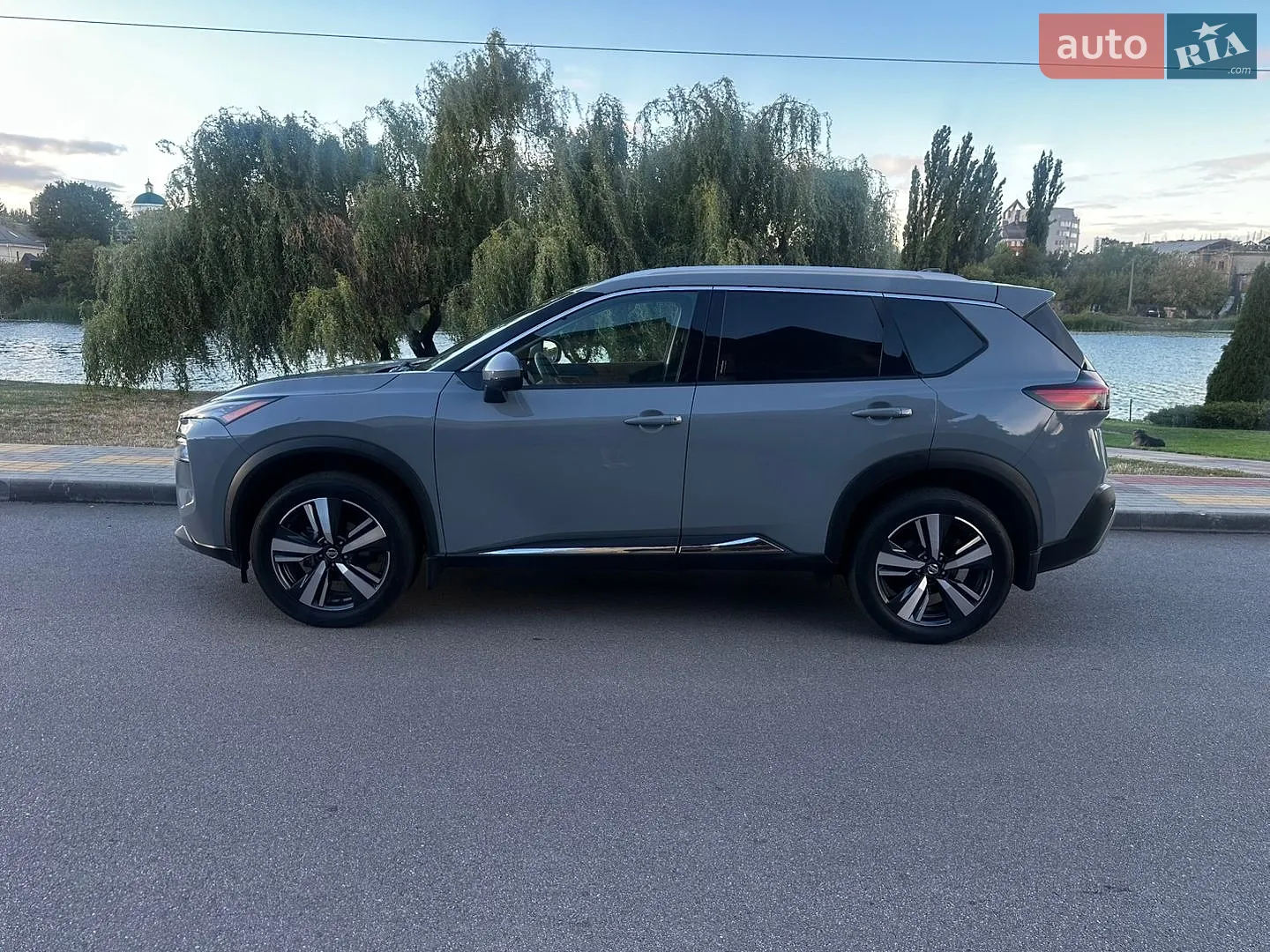 2021 Nissan Rogue - мініатюра 5