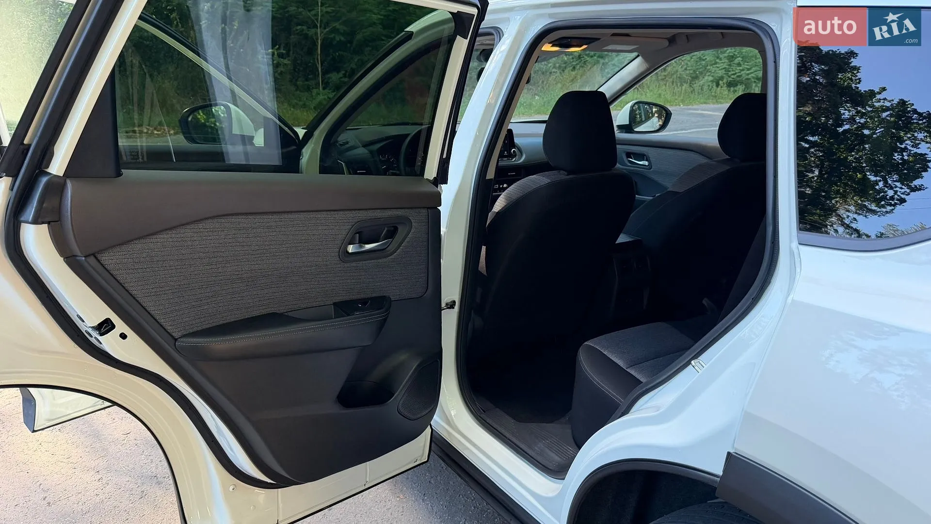 2023 Nissan Rogue - мініатюра 16