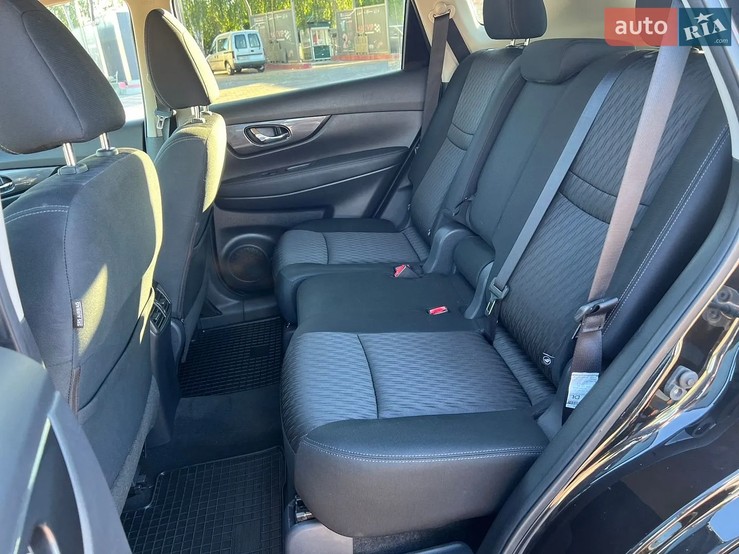 2018 Nissan Rogue - мініатюра 12