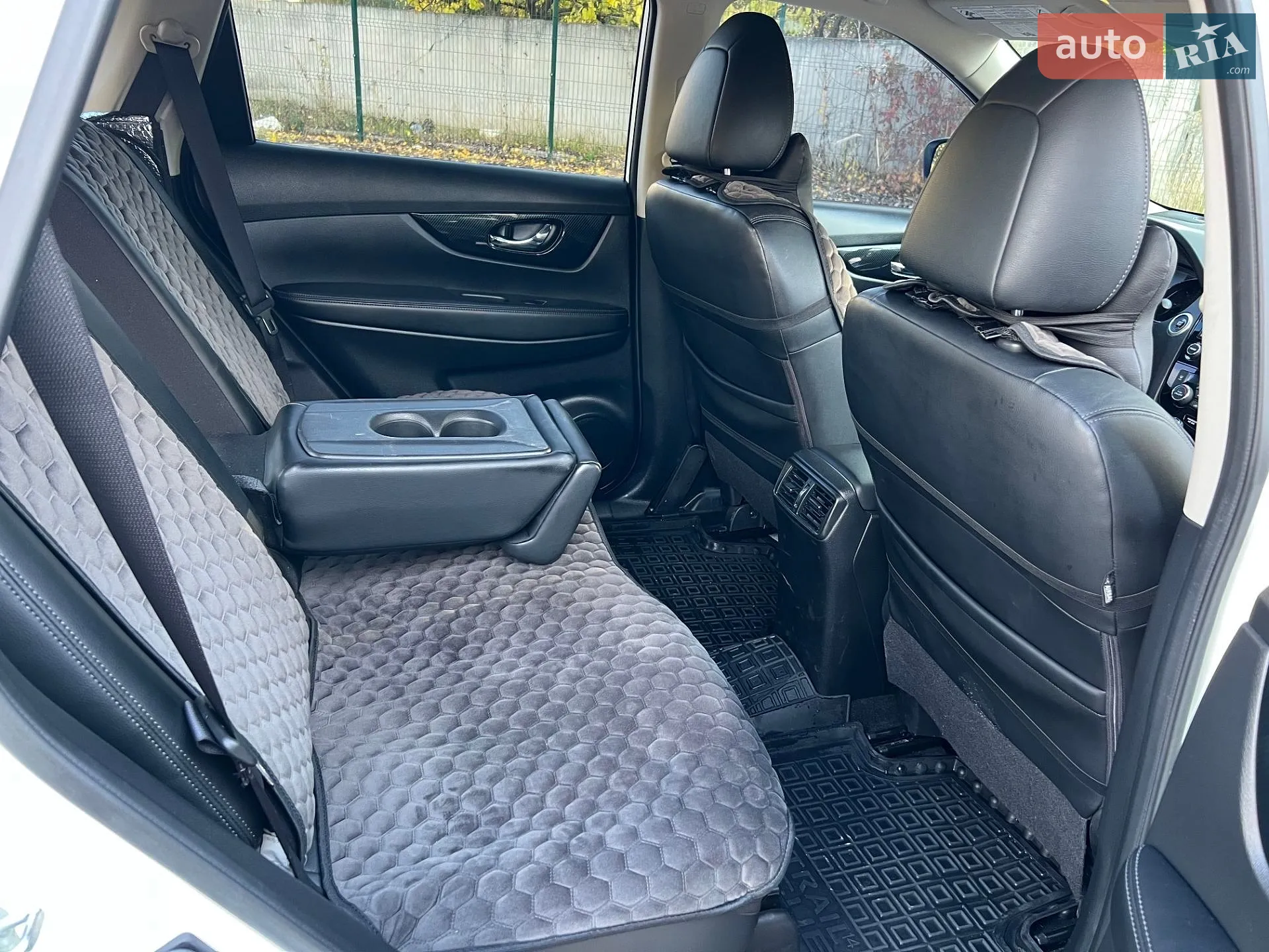 2017 Nissan Rogue - мініатюра 13