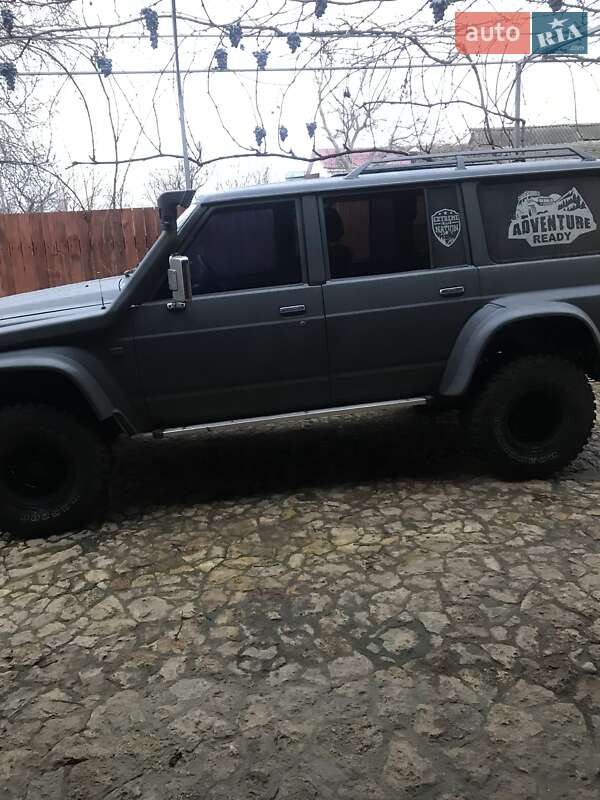 Внедорожник / Кроссовер Nissan Safari 1990 в Одессе