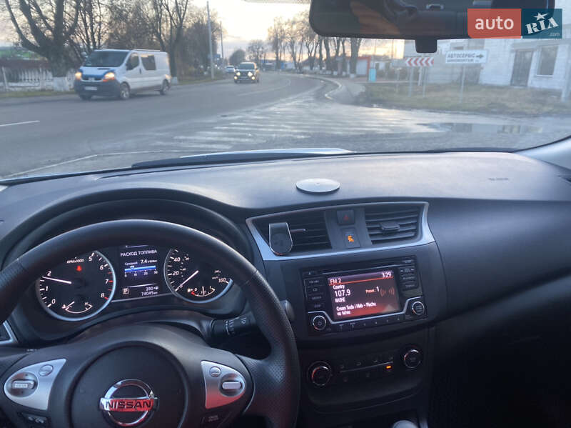 Седан Nissan Sentra 2018 в Києві