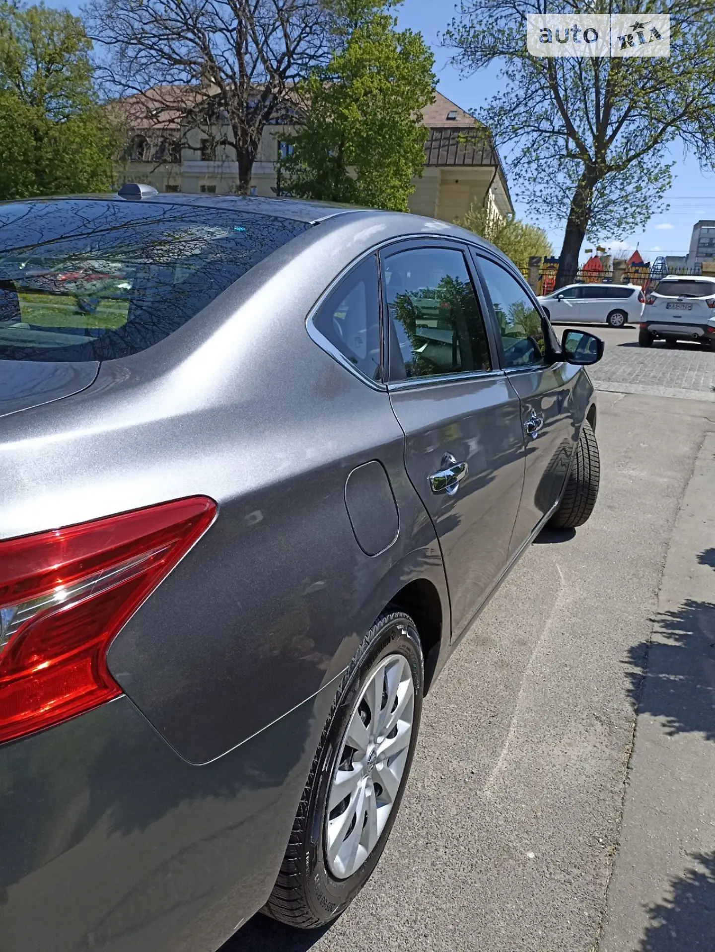2017 Nissan Sentra - мініатюра 8