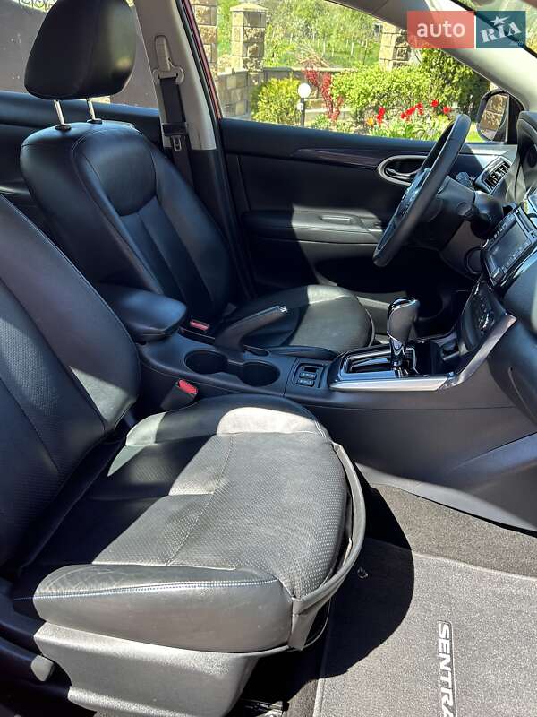 Седан Nissan Sentra 2016 в Луцьку