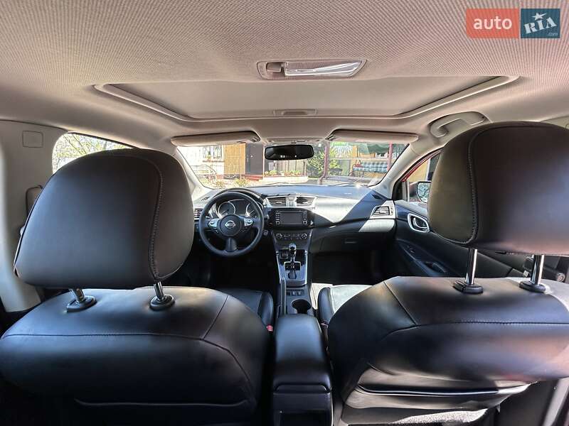 Седан Nissan Sentra 2016 в Луцьку