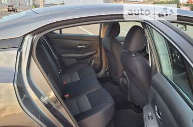 Седан Nissan Sentra 2020 в 