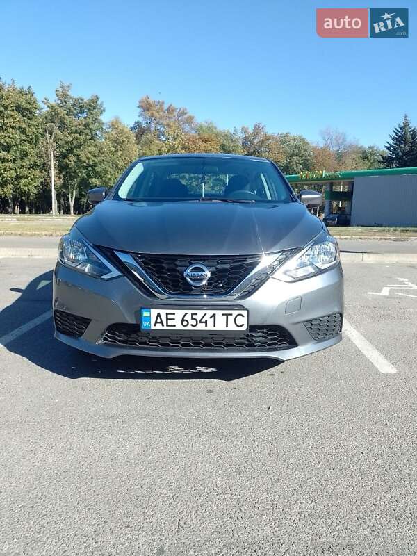 Седан Nissan Sentra 2018 в 