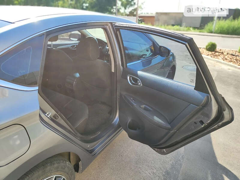 Седан Nissan Sentra 2015 в Виннице