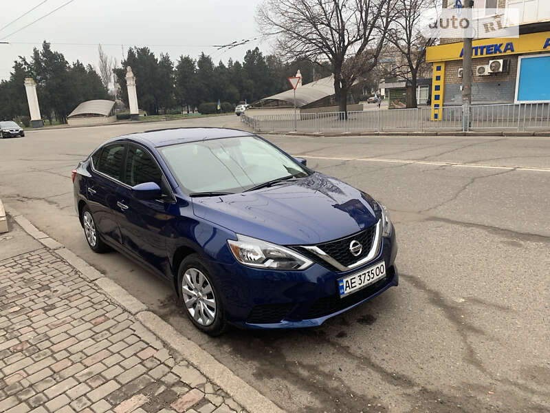 Седан Nissan Sentra 2019 в Кривом Роге