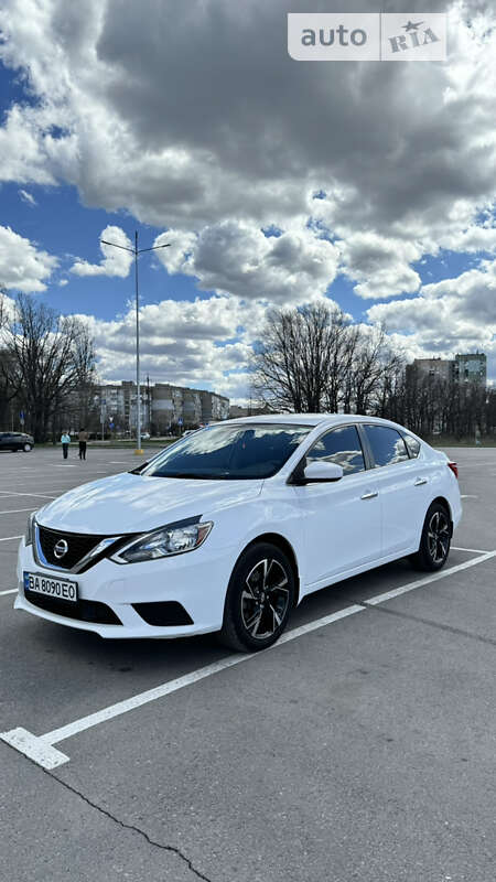 Седан Nissan Sentra 2018 в Кропивницькому