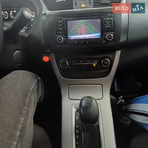 Седан Nissan Sentra 2015 в Дніпрі