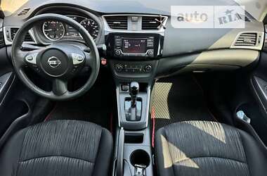 Седан Nissan Sentra 2017 в 