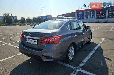 Седан Nissan Sentra 2018 в 
