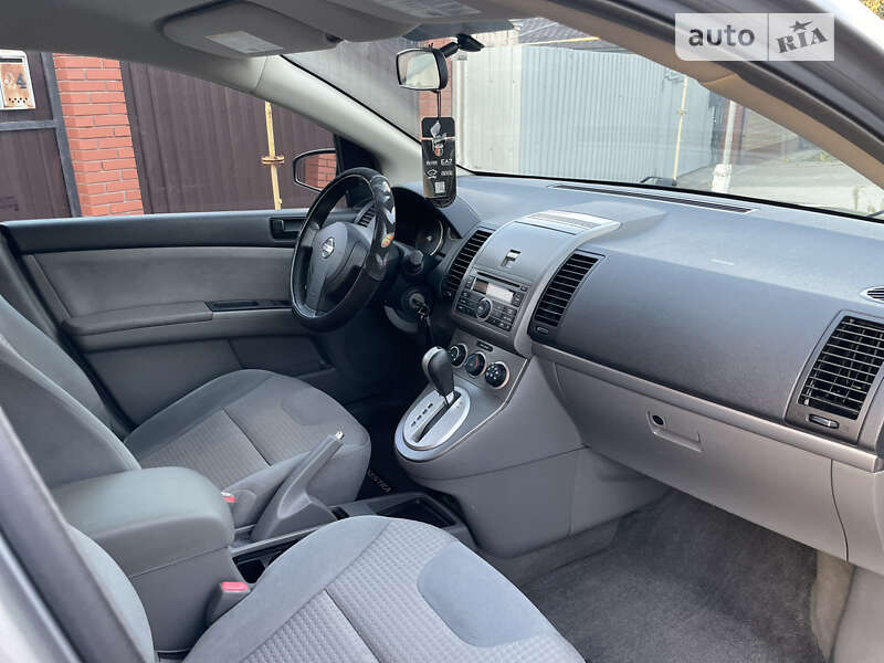 Седан Nissan Sentra 2008 в Николаеве