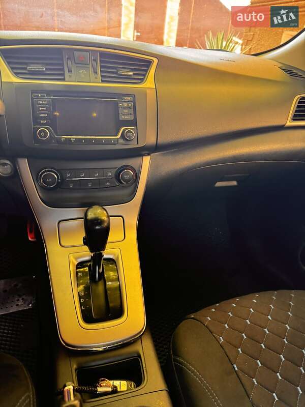 Седан Nissan Sentra 2015 в Одесі