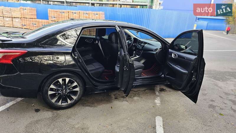 Седан Nissan Sentra 2017 в Днепре