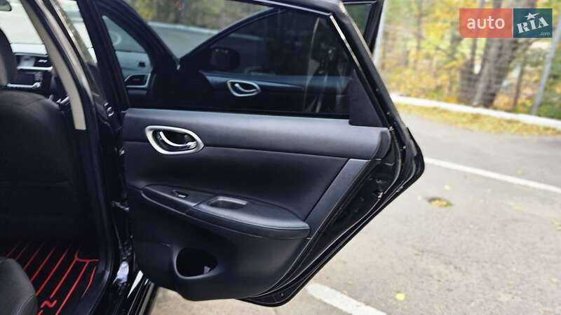 Седан Nissan Sentra 2017 в Днепре