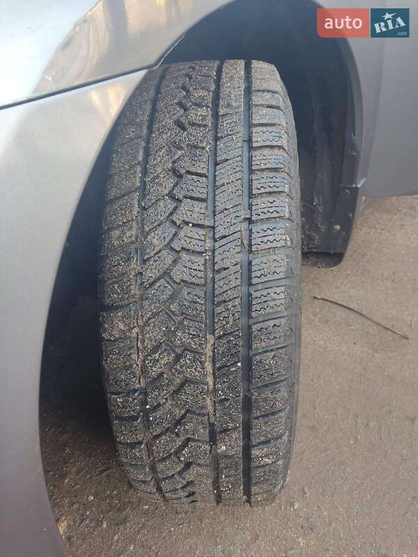 Седан Nissan Sentra 2018 в Кропивницком