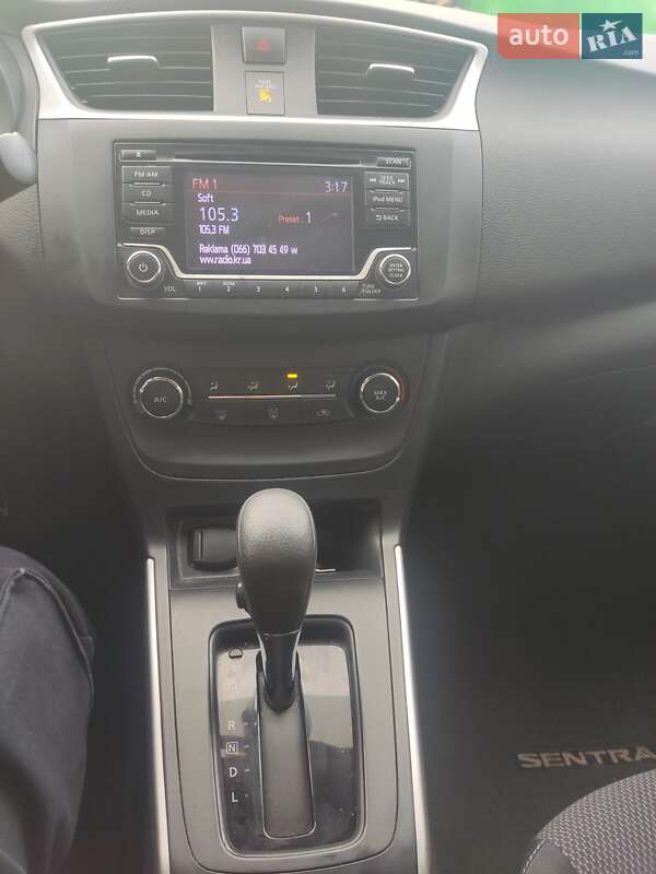 Седан Nissan Sentra 2018 в Кропивницком