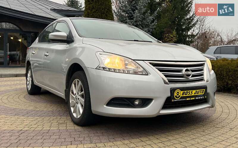 Седан Nissan Sentra 2015 в Львові