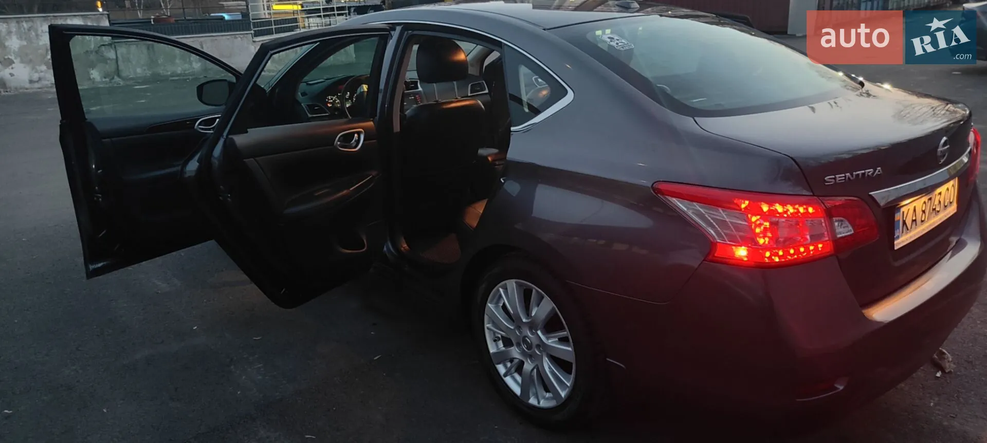 2015 Nissan Sentra - мініатюра 4