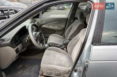 Седан Nissan Sentra 2003 в 