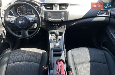 Седан Nissan Sentra 2018 в 