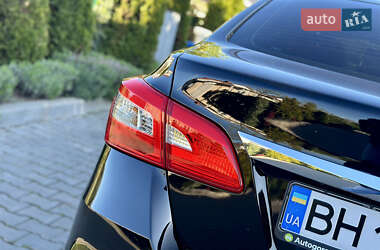 Седан Nissan Sentra 2017 в 