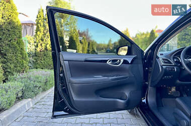 Седан Nissan Sentra 2017 в 