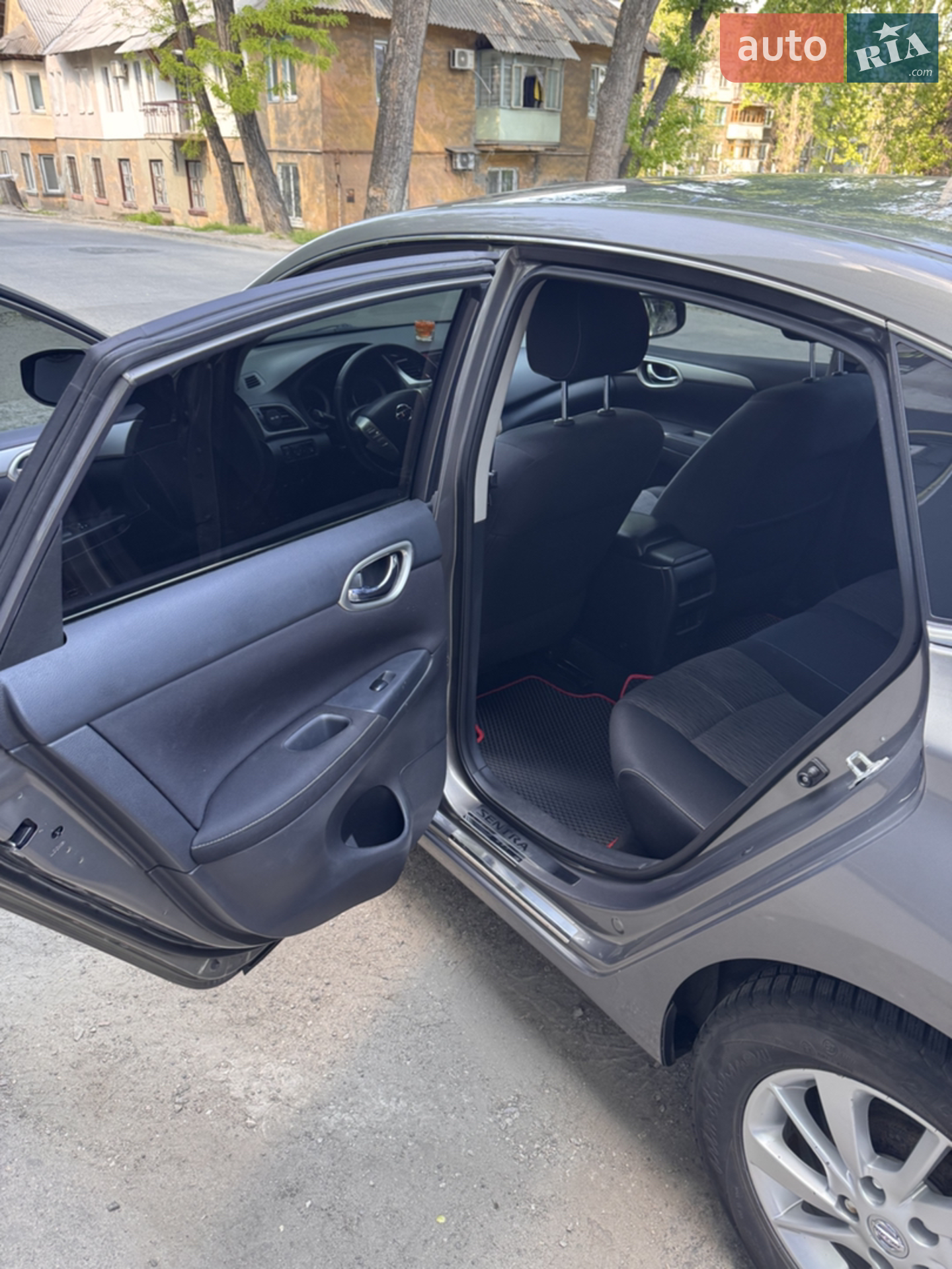 2014 Nissan Sentra - мініатюра 10