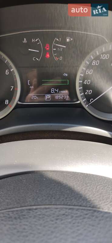 Седан Nissan Sentra 2015 в Києві