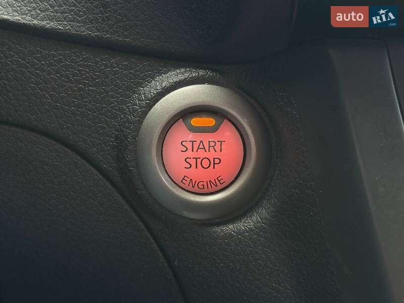 Седан Nissan Sentra 2016 в Киеве
