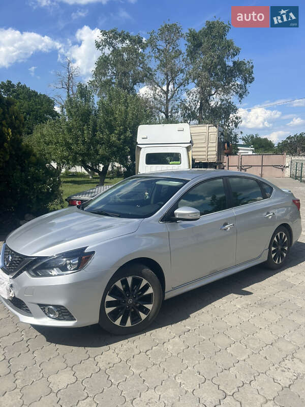 Седан Nissan Sentra 2016 в Харкові