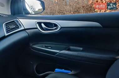 Седан Nissan Sentra 2015 в 