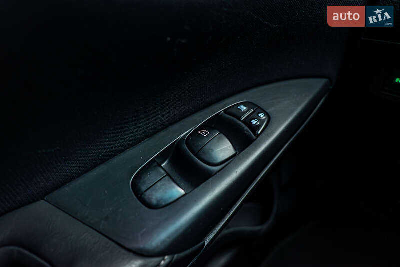 Седан Nissan Sentra 2016 в Києві