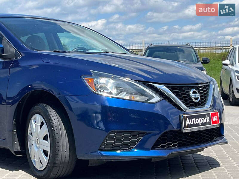 Седан Nissan Sentra 2016 в Львове