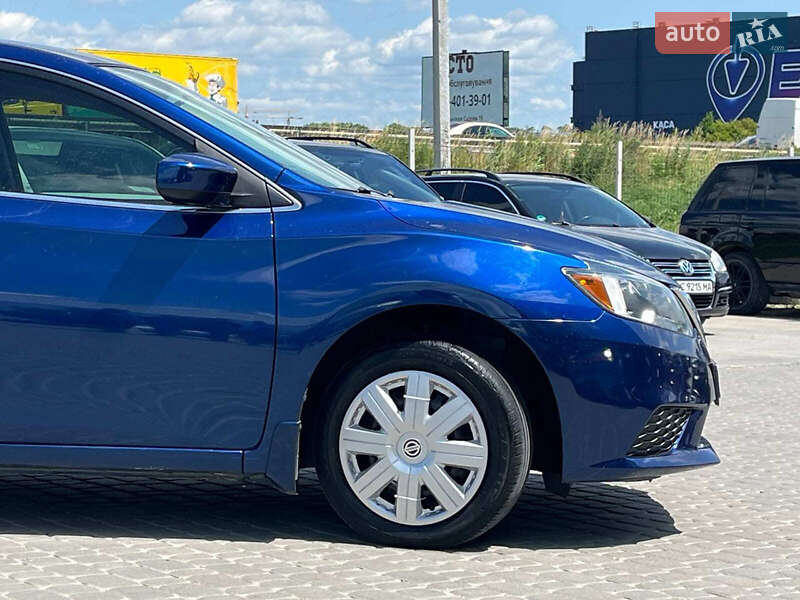 Седан Nissan Sentra 2016 в Львове