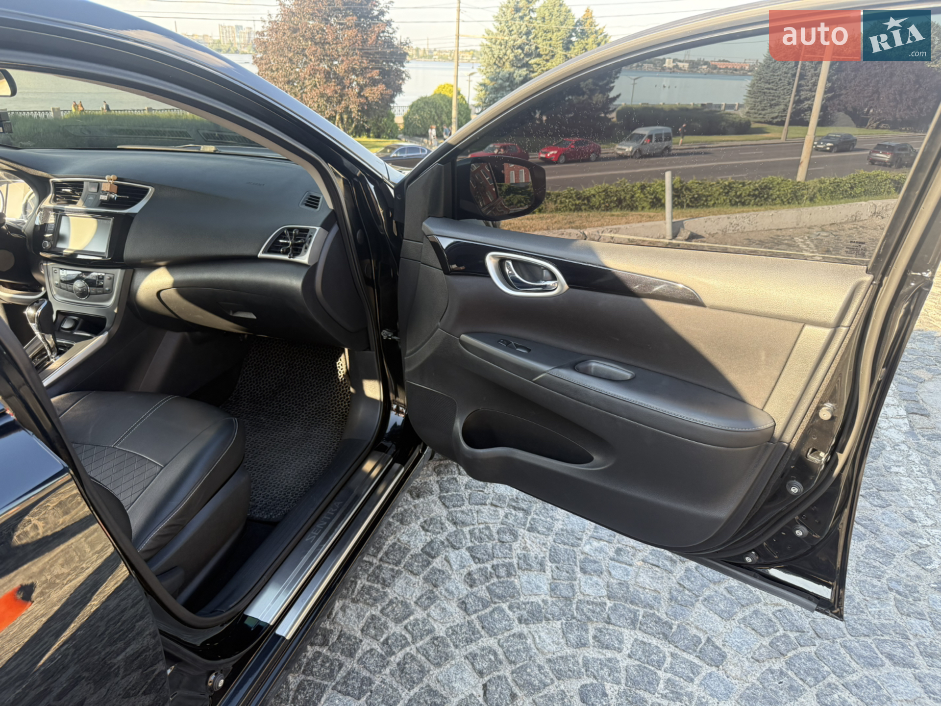 2018 Nissan Sentra - мініатюра 9