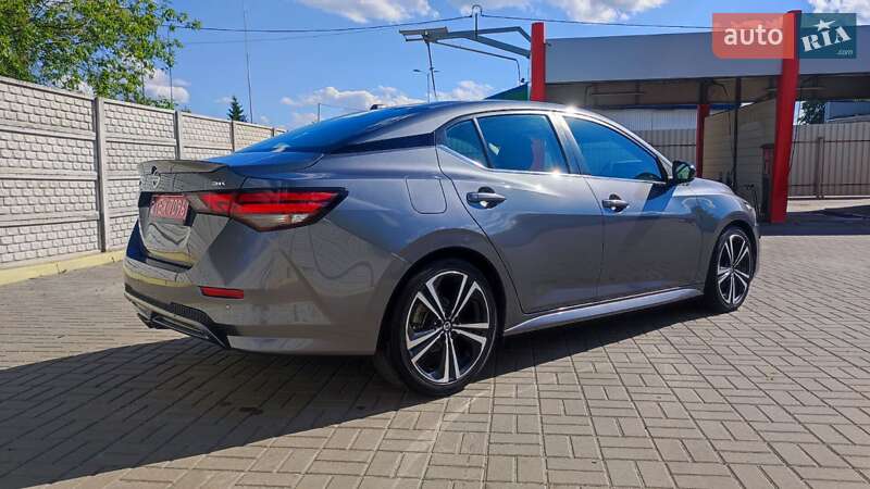 Седан Nissan Sentra 2020 в Ровно