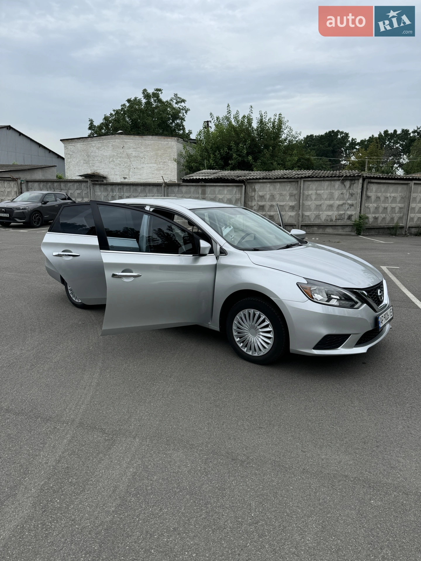 2015 Nissan Sentra - мініатюра 2
