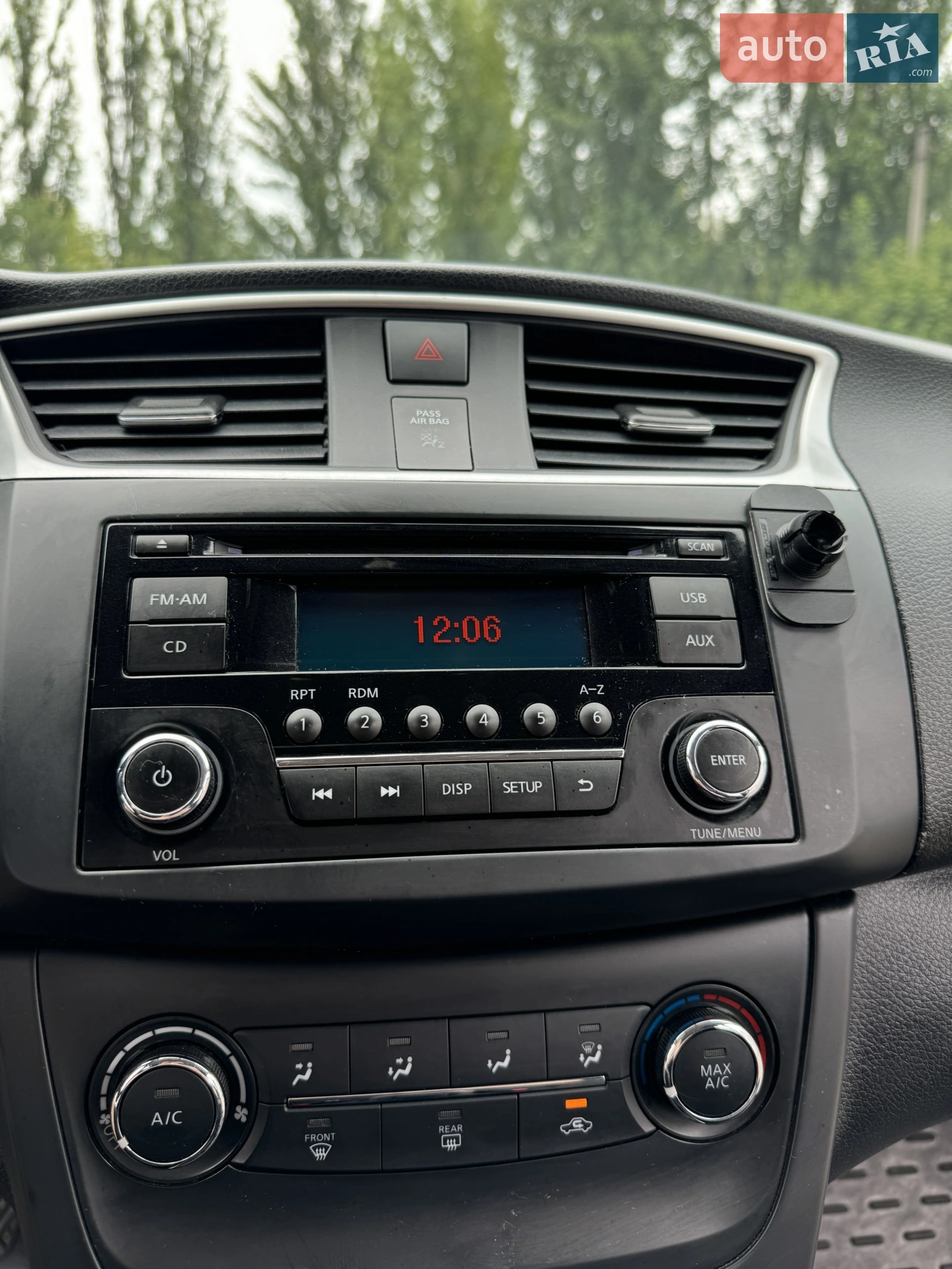 2015 Nissan Sentra - мініатюра 13