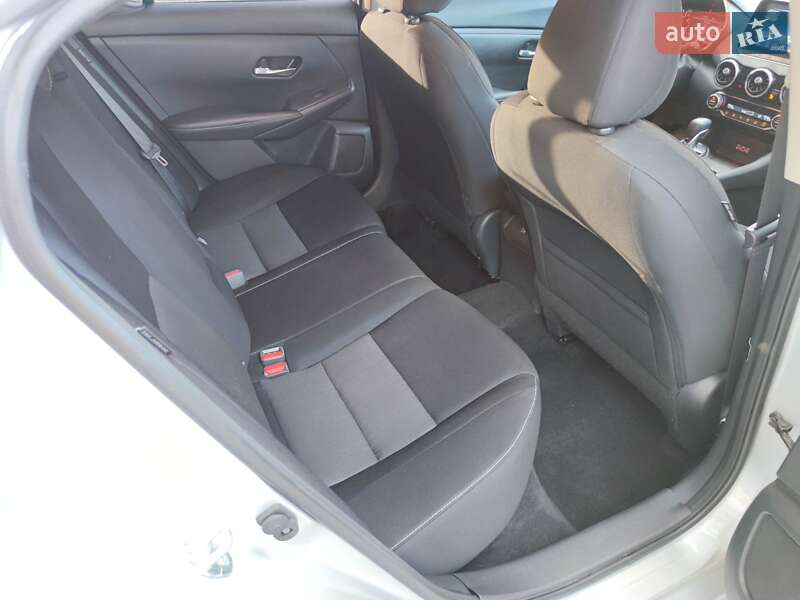 Седан Nissan Sentra 2021 в Кривому Розі