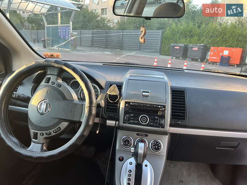 Седан Nissan Sentra 2011 в Черкасах