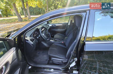 Седан Nissan Sentra 2017 в 